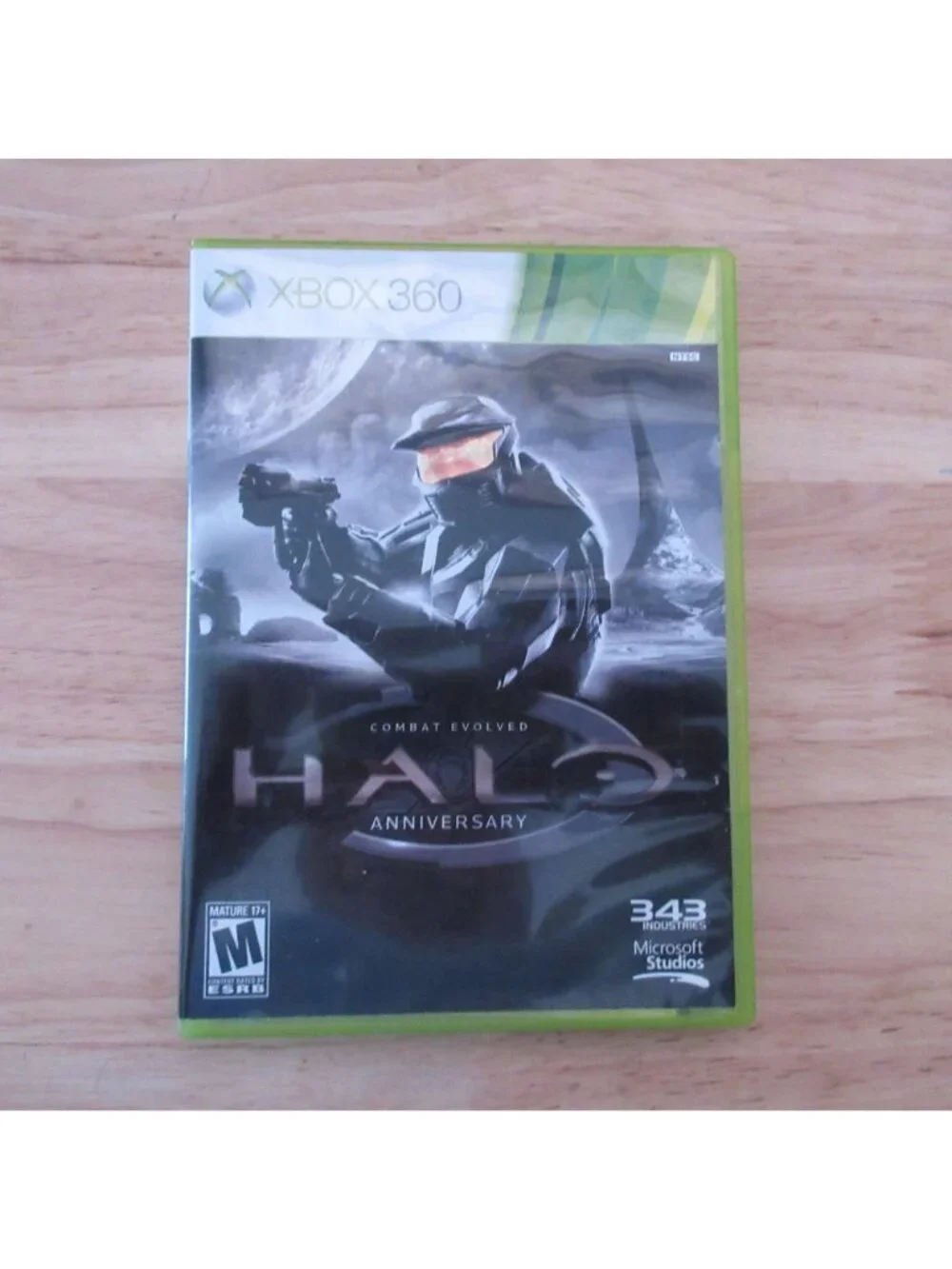 Halo: Combat Evolved -- Anniversary Edition (Microsoft Xbox 360, 2011) with Manu